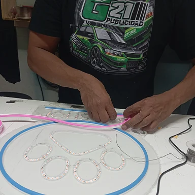 Proceso De Trabajo Letrerosluminosos En Santiago Publicidad G 21 1